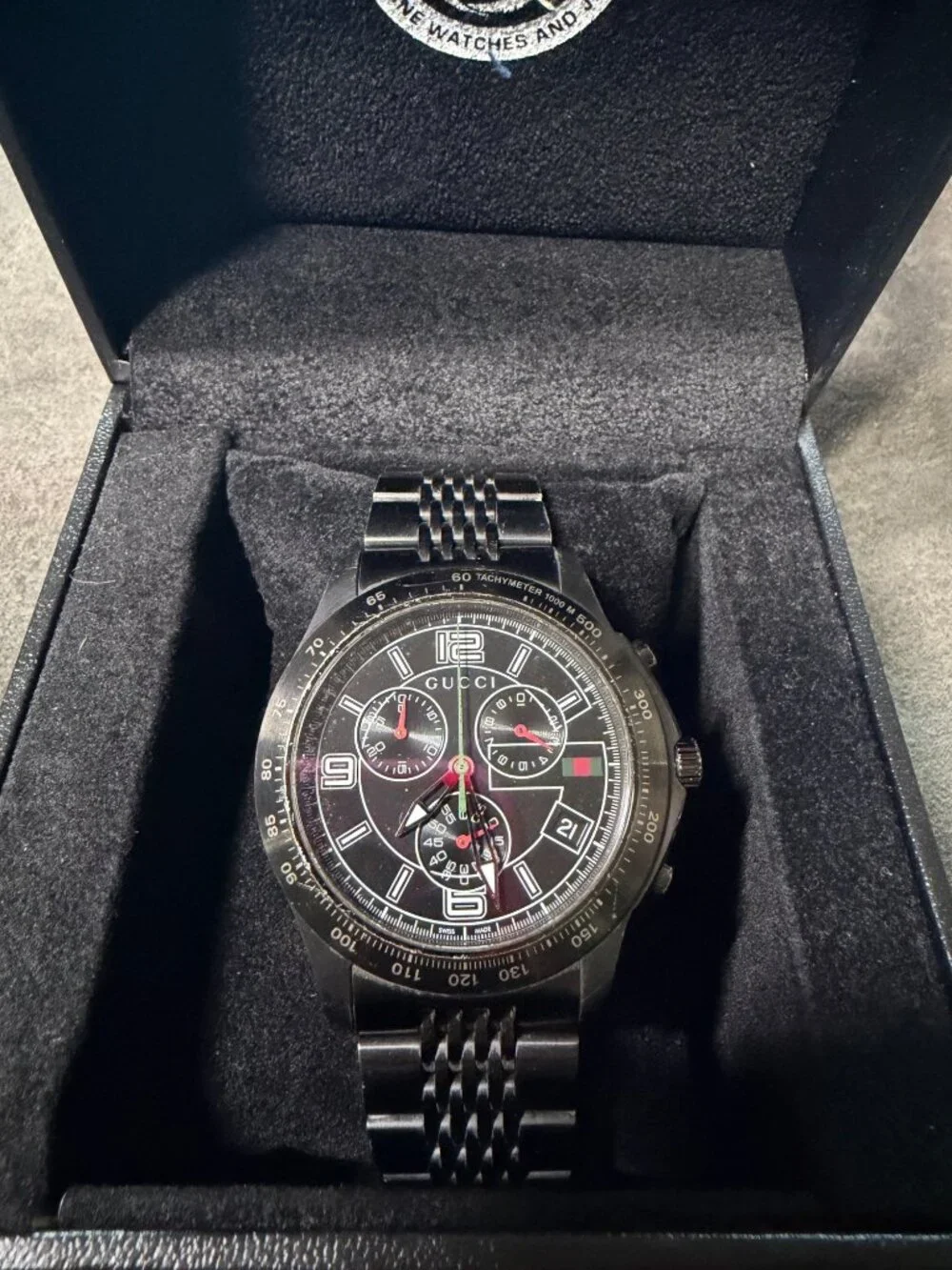 Gucci Swiss Made Mens Black Stainless Steel Chronograph Watch 126.2 With Box - C